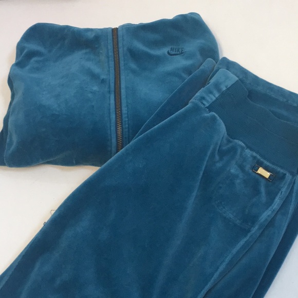 nike blue jogging suit